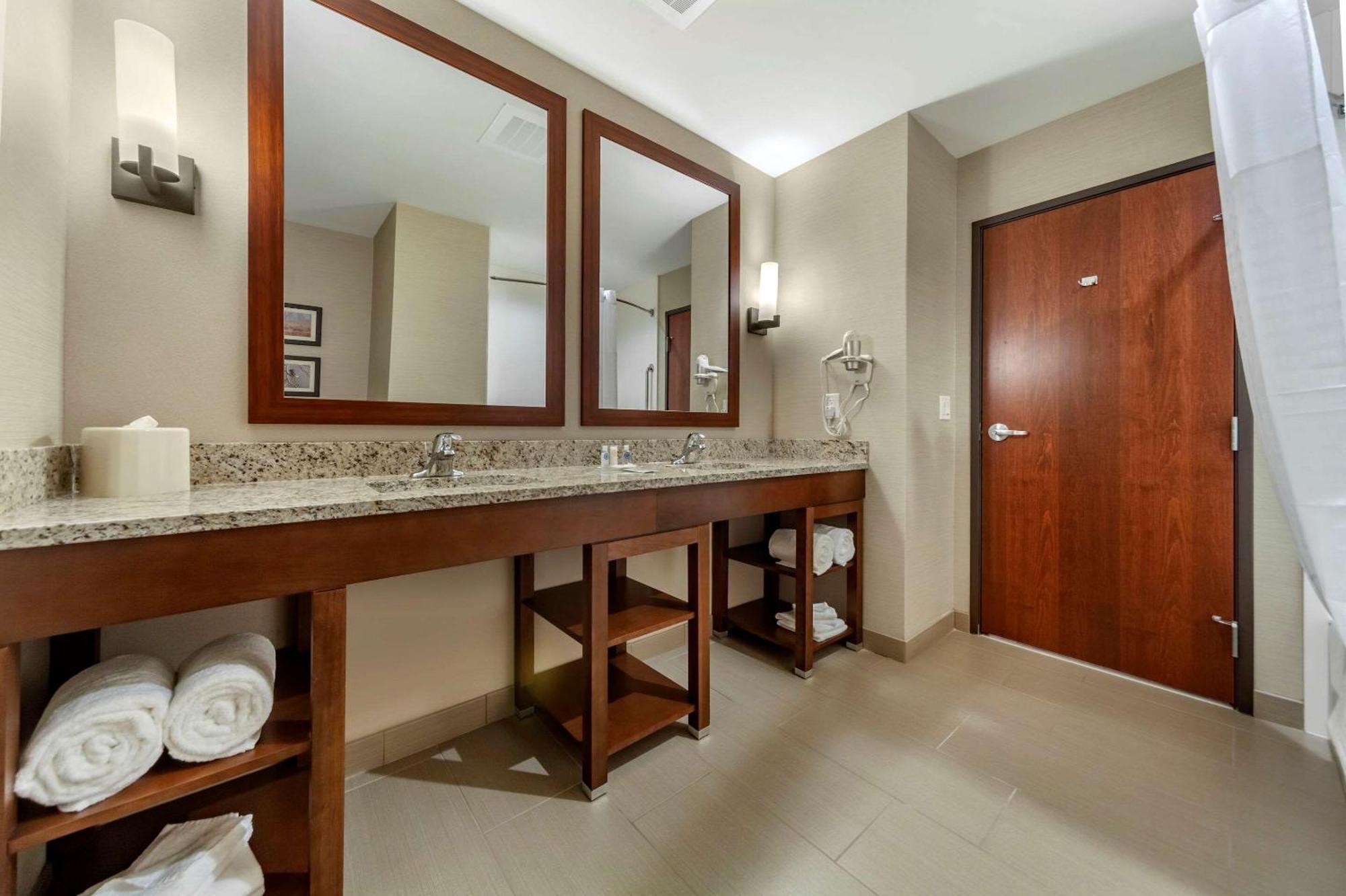 Comfort Suites غراند آيلاند المظهر الخارجي الصورة