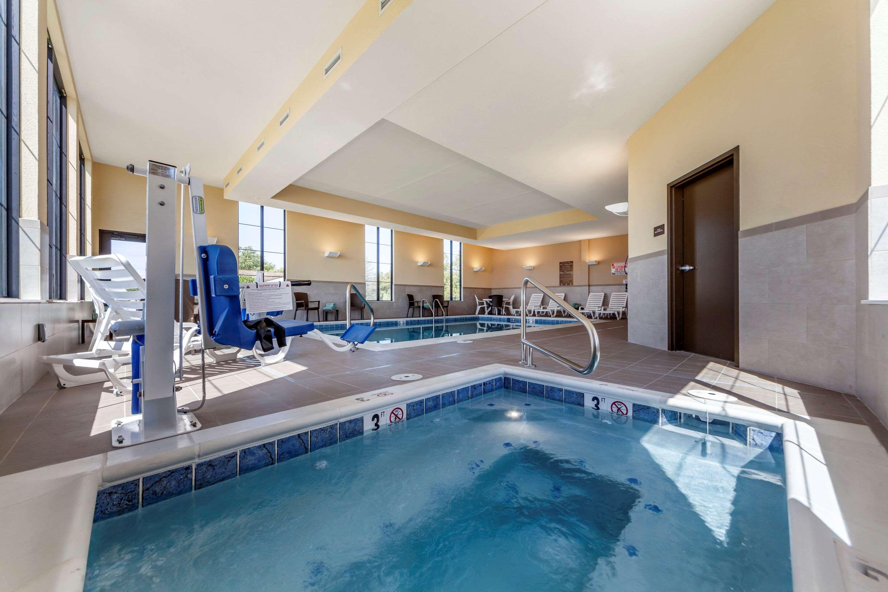 Comfort Suites غراند آيلاند المظهر الخارجي الصورة